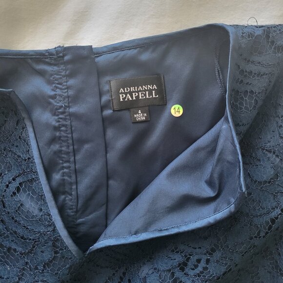 Lacy Adrianna Papell Mini - Picture 5 of 12